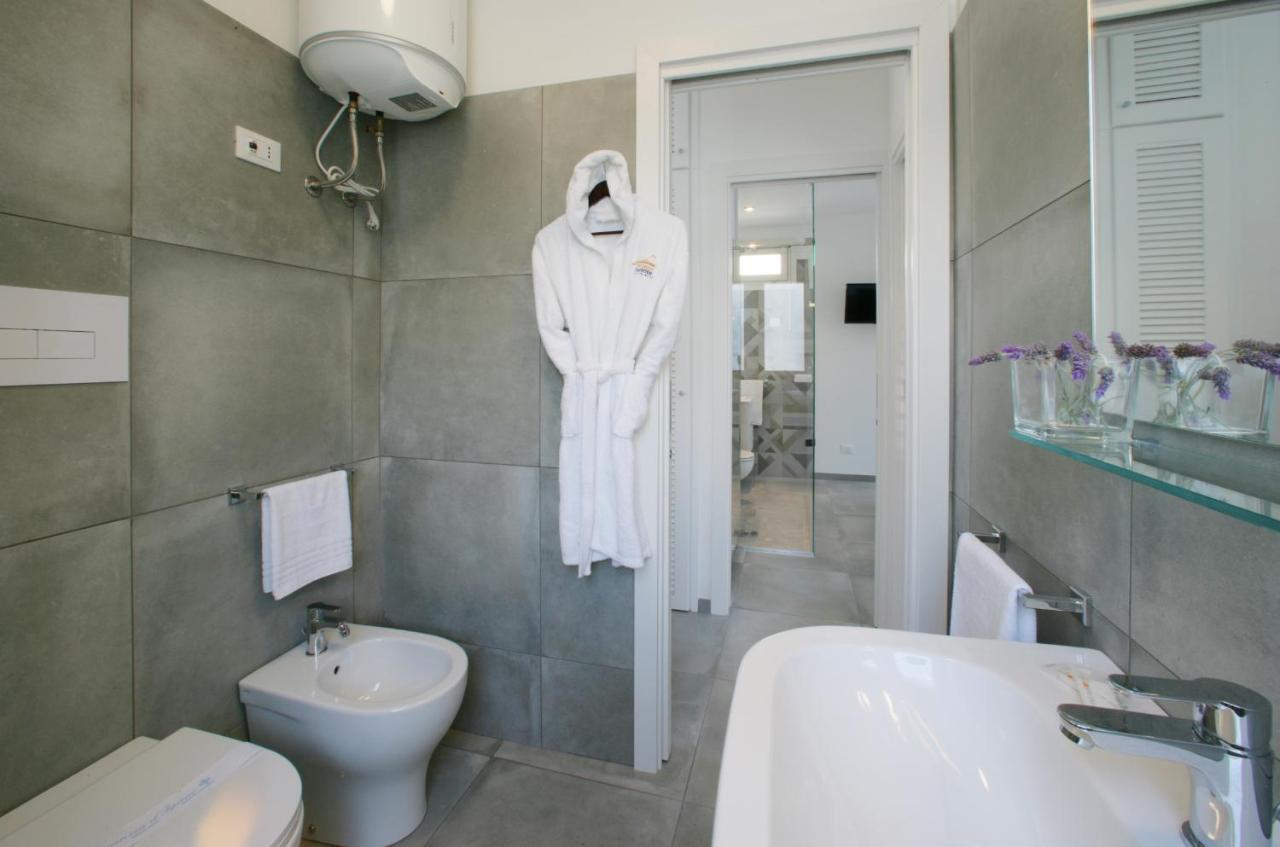 Itaca E Medea - Appartamenti Con Idromassaggio In Terrazza San Vito Lo Capo Ngoại thất bức ảnh